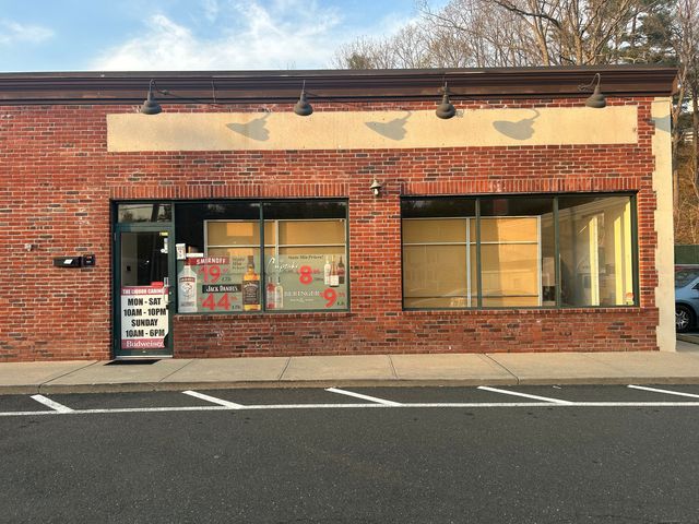94 North Main Street, Beacon Falls, CT 06403