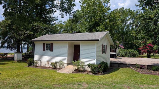 2364 Lakeside Drive, Liberty Hill, SC 29074