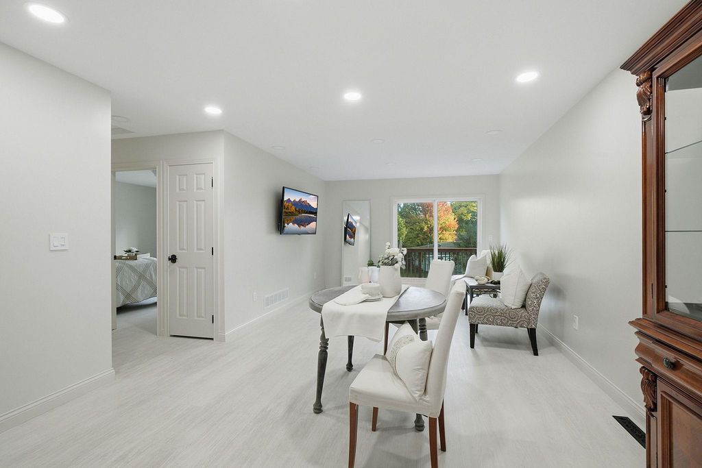 815 Ravoux Circle, Chaska, MN 55318 — photo 5