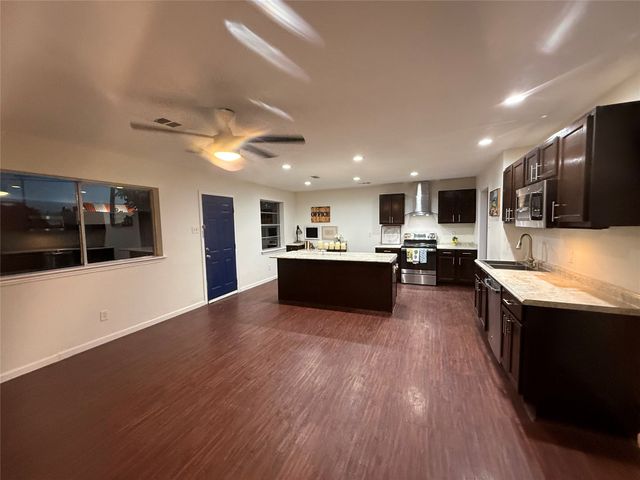 2721 Westview Drive, Mesquite, TX 75150