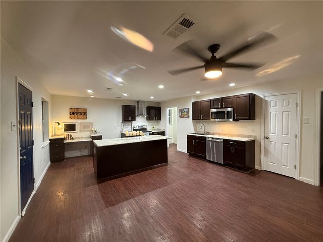 2721 Westview Drive, Mesquite, TX 75150