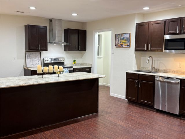 2721 Westview Drive, Mesquite, TX 75150