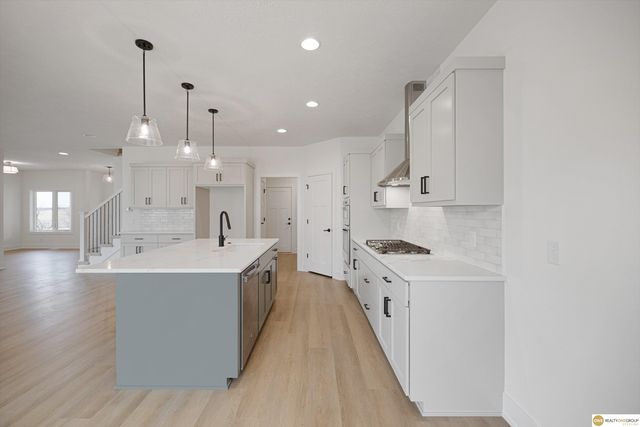5504 N 205 Street, Elkhorn, NE 68022