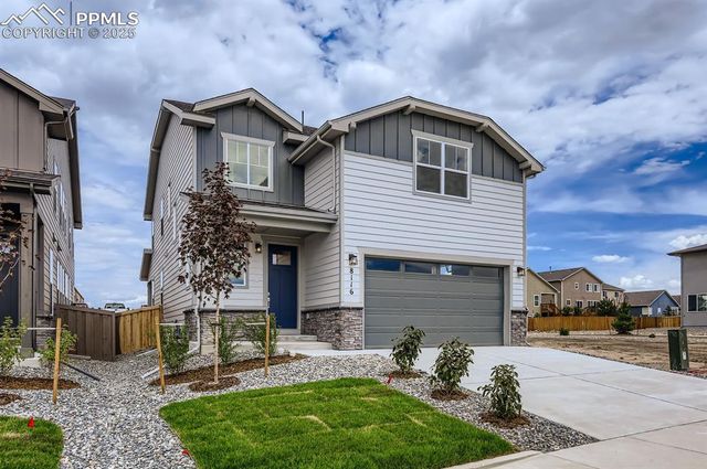 8116 Manor House Way, Colorado Springs, CO 80908