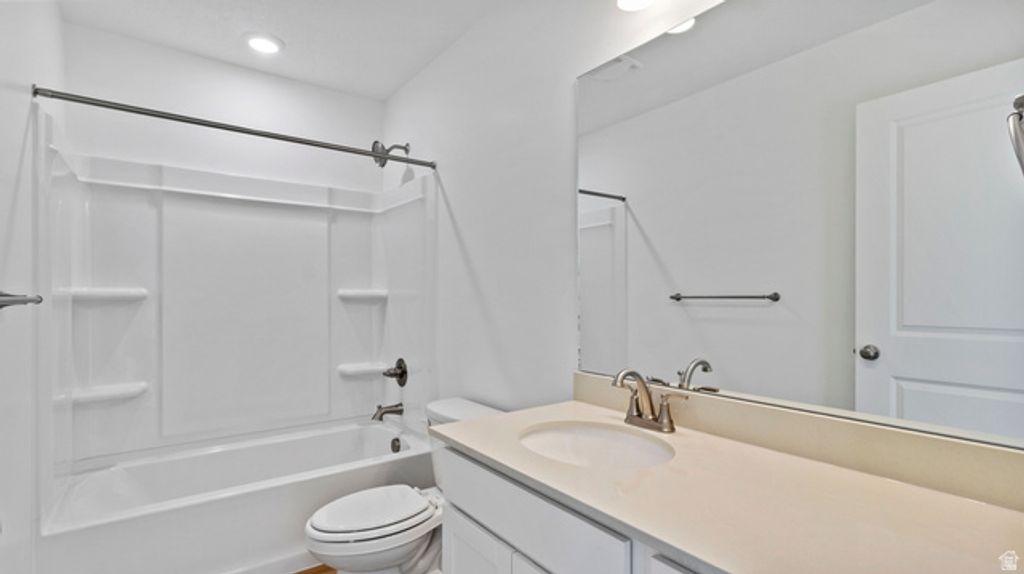 Image 11 of property listing at 1483 N 1875 W #160, Layton, UT 84041