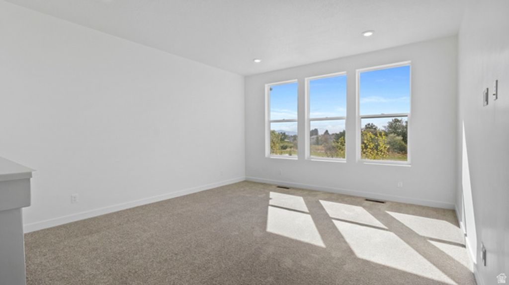 Image 5 of property listing at 1483 N 1875 W #160, Layton, UT 84041
