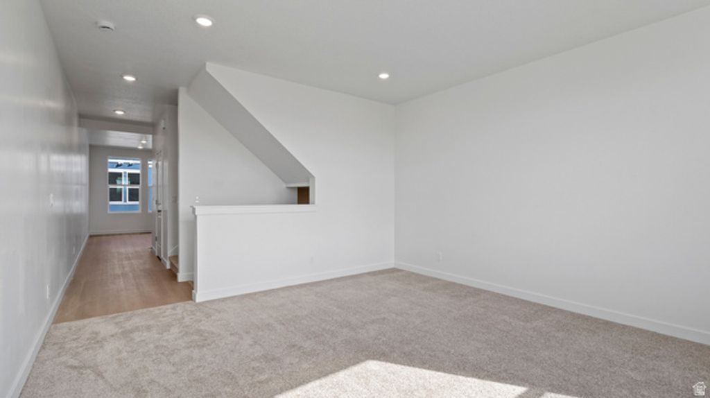 Image 6 of property listing at 1483 N 1875 W #160, Layton, UT 84041