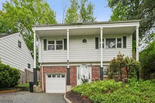 11 Beech Ct, Ringwood Boro, NJ 07456