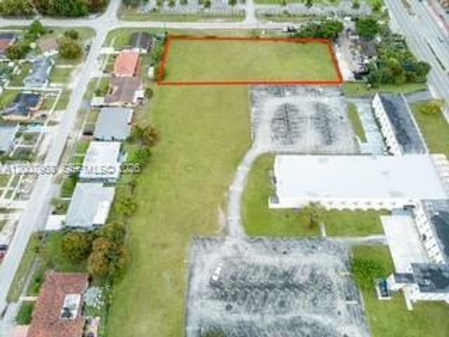 1855 NW 119th St, Miami, FL 33167