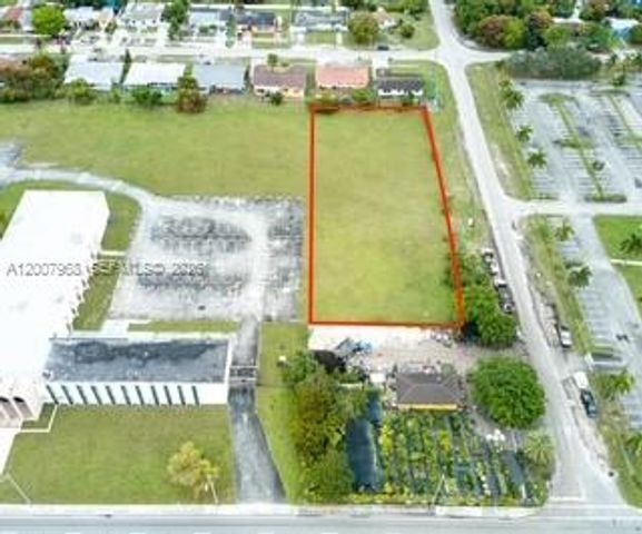 1855 NW 119th St, Miami, FL 33167