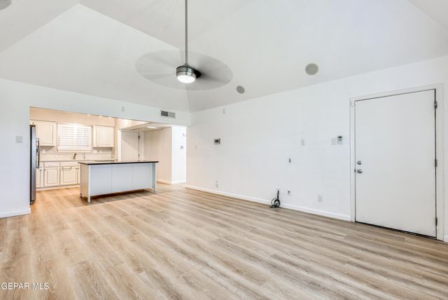 4433 N Stanton Street E 316, El Paso, TX 79902