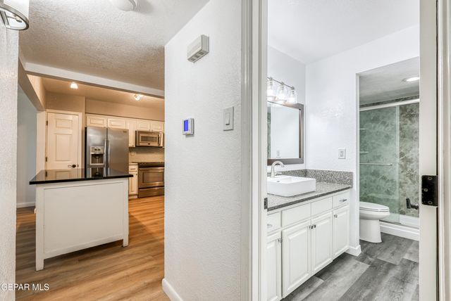 4433 N Stanton Street E 316, El Paso, TX 79902