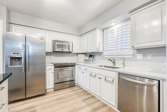 4433 N Stanton Street E 316, El Paso, TX 79902