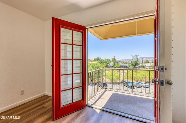 4433 N Stanton Street E 316, El Paso, TX 79902