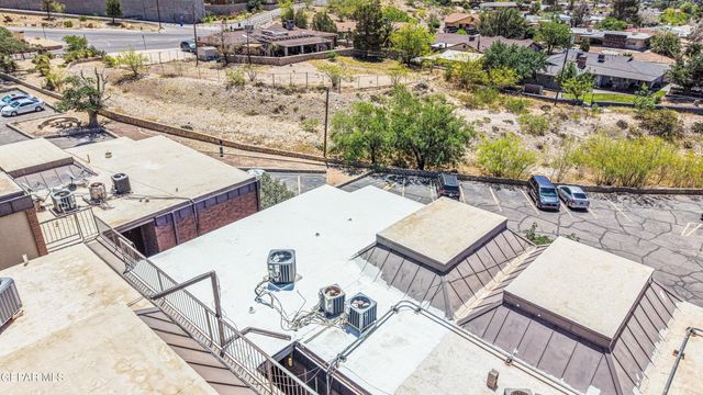 4433 N Stanton Street E 316, El Paso, TX 79902