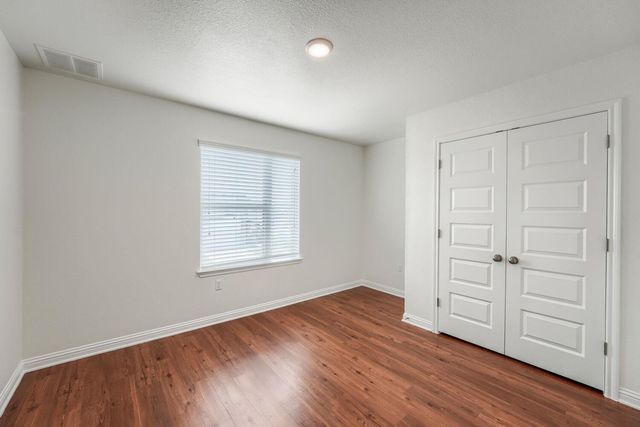 8106 Dampton LN, Austin, TX 78744