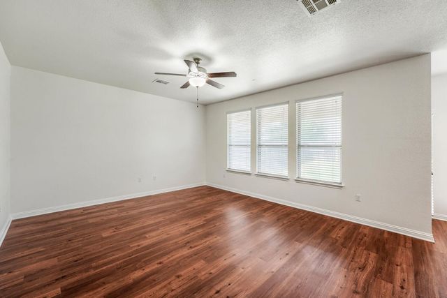 8106 Dampton LN, Austin, TX 78744