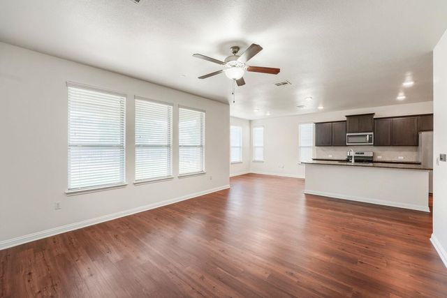 8106 Dampton LN, Austin, TX 78744