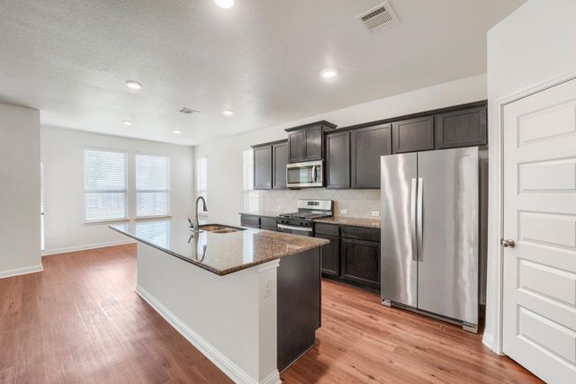 8106 Dampton LN, Austin, TX 78744