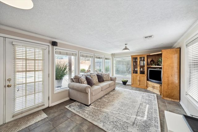 1423 Richelieu Lane, Houston, TX 77018
