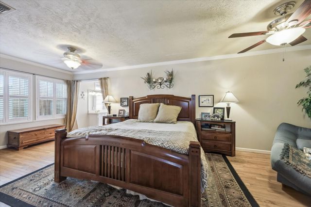 1423 Richelieu Lane, Houston, TX 77018