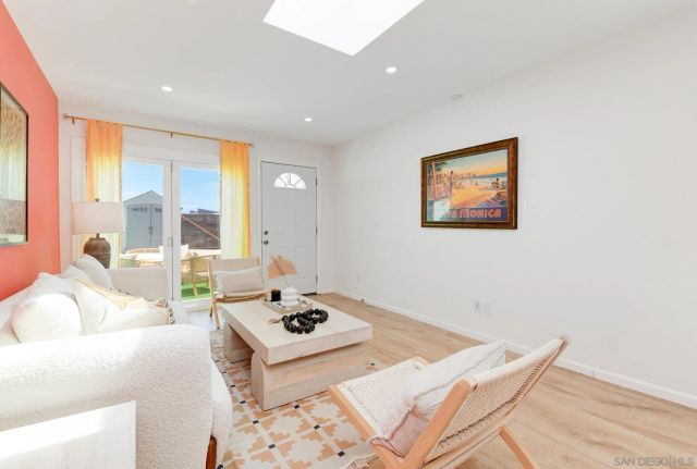 1129 Bonita Dr, Encinitas, CA 92024