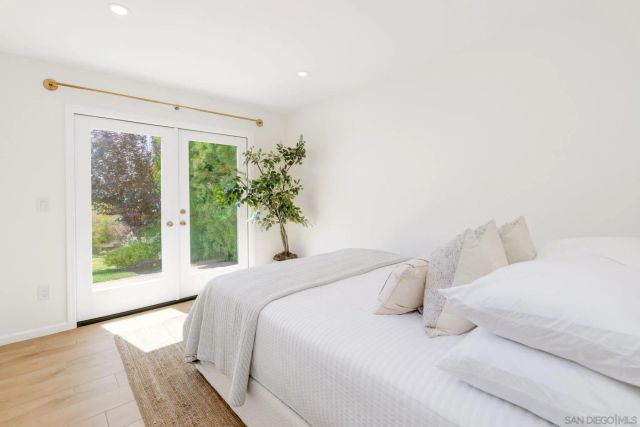 1129 Bonita Dr, Encinitas, CA 92024