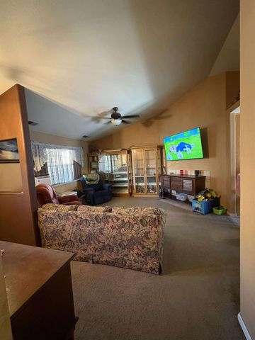 4260 Lakeview Dr, Ione, CA 95640