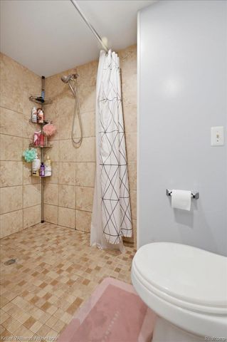 12035 Royal Grand, Redford Charter Township, MI 48239