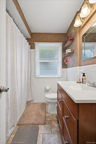 12035 Royal Grand, Redford Charter Township, MI 48239