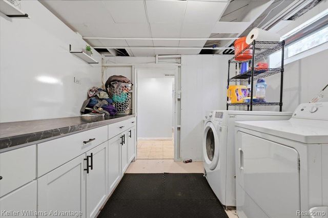 12035 Royal Grand, Redford Charter Township, MI 48239