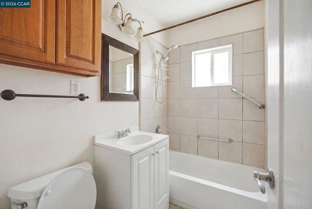 1912 Lincoln Ave, Richmond, CA 94801