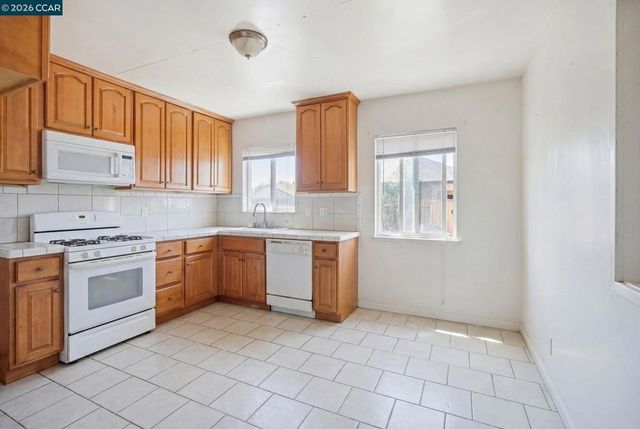 1912 Lincoln Ave, Richmond, CA 94801