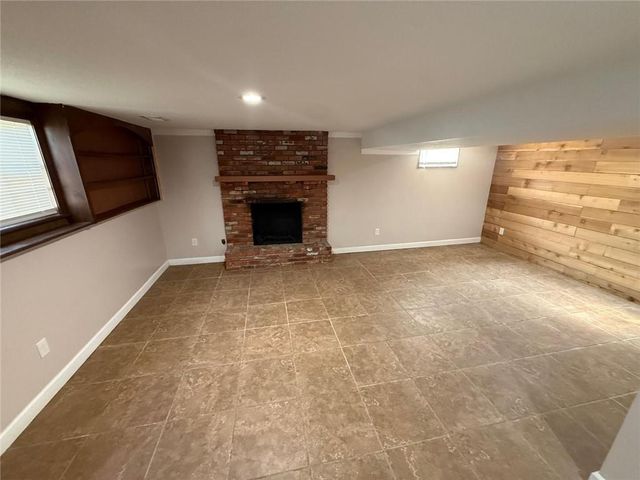 10342 Tullis Avenue, Kansas City, MO 64134