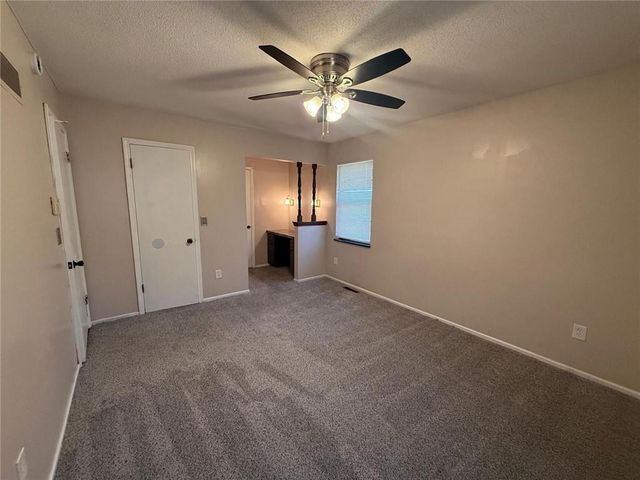 10342 Tullis Avenue, Kansas City, MO 64134