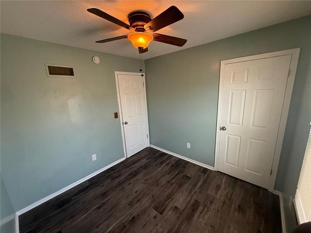 10342 Tullis Avenue, Kansas City, MO 64134