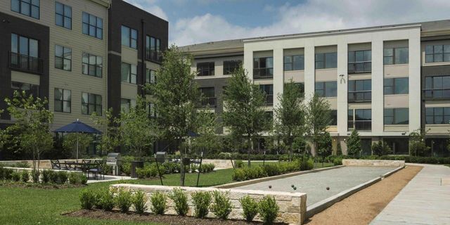 7100 Old Katy Road 1101, Houston, TX 77024