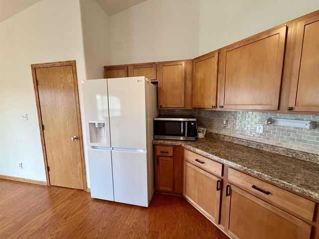 4011 Creekside Drive, Janesville, WI 53548