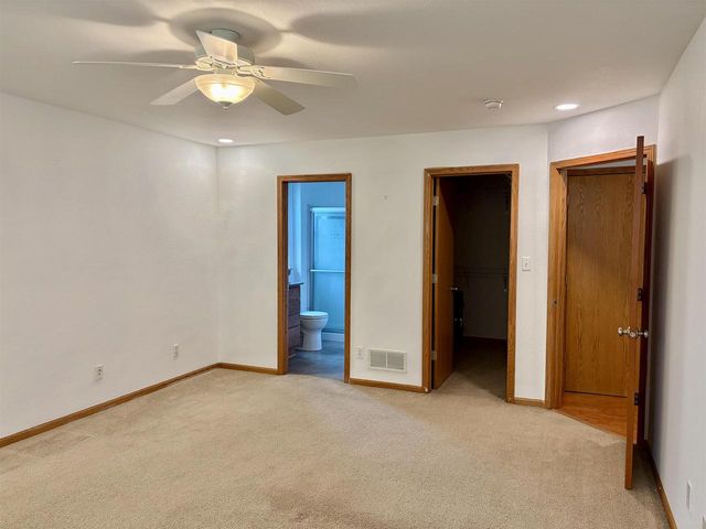4011 Creekside Drive, Janesville, WI 53548