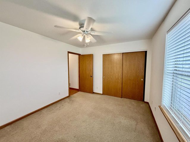 4011 Creekside Drive, Janesville, WI 53548