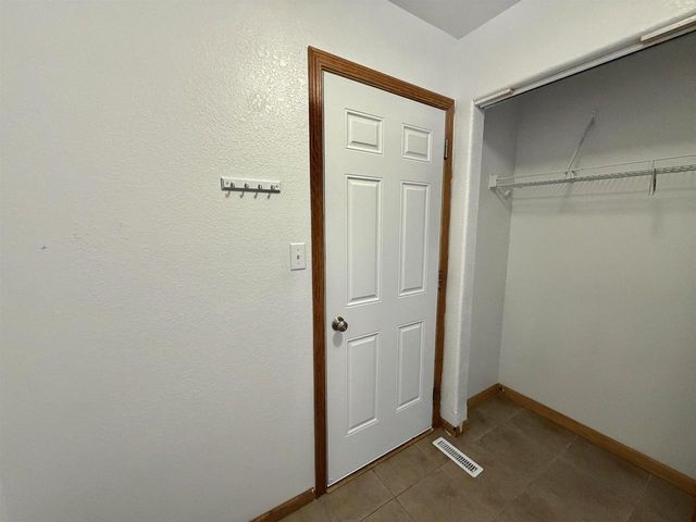 4011 Creekside Drive, Janesville, WI 53548
