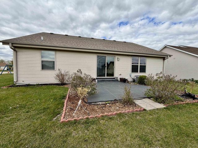 4011 Creekside Drive, Janesville, WI 53548