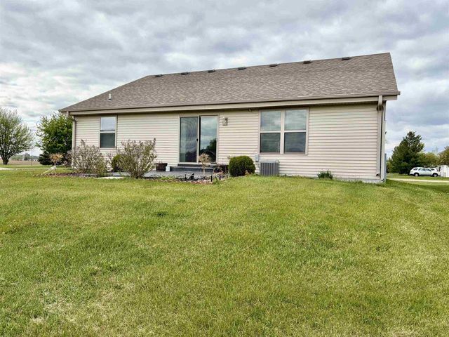4011 Creekside Drive, Janesville, WI 53548