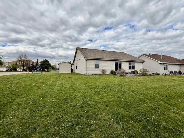 4011 Creekside Drive, Janesville, WI 53548