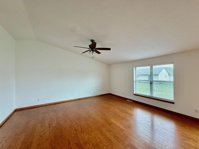 4011 Creekside Drive, Janesville, WI 53548