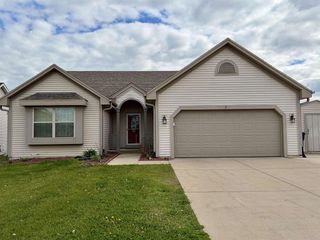 4011 Creekside Drive, Janesville, WI 53548