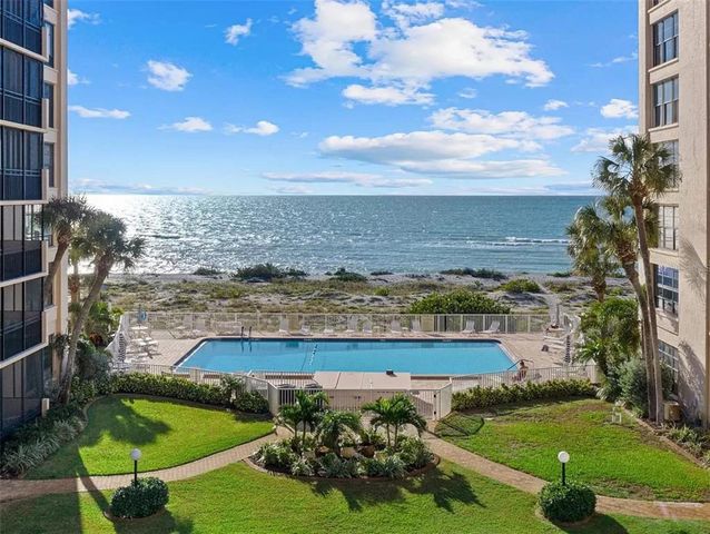 627 ALHAMBRA ROAD 701, Venice, FL 34285