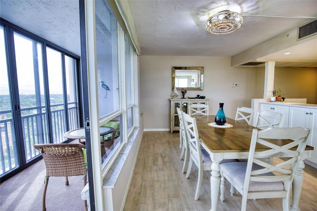 627 ALHAMBRA ROAD 701, Venice, FL 34285