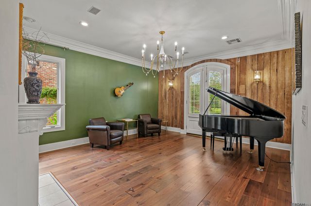 18934 E Pinnacle Cir, Saint George, LA 70810