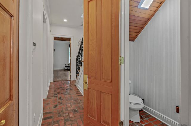 18934 E Pinnacle Cir, Saint George, LA 70810